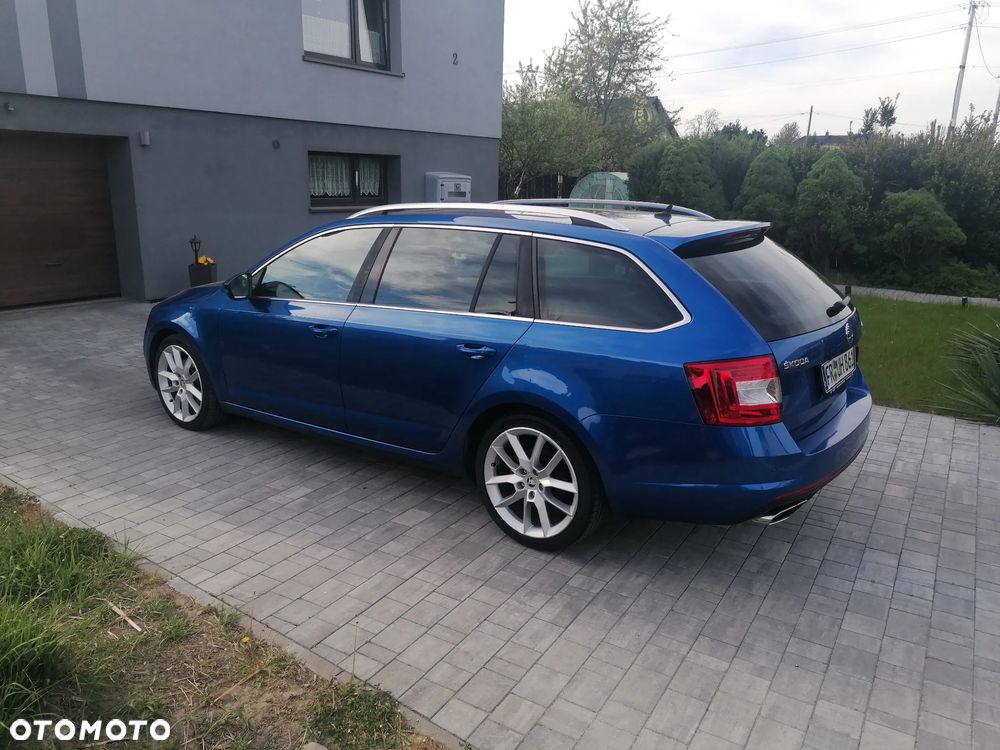 Skoda Octavia 2.0 TDI (Green tec) DSG RS - 6
