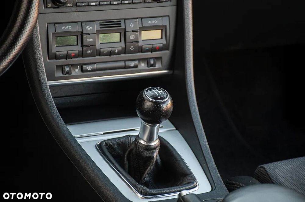 Audi A4 Avant 1.8 T quattro - 29