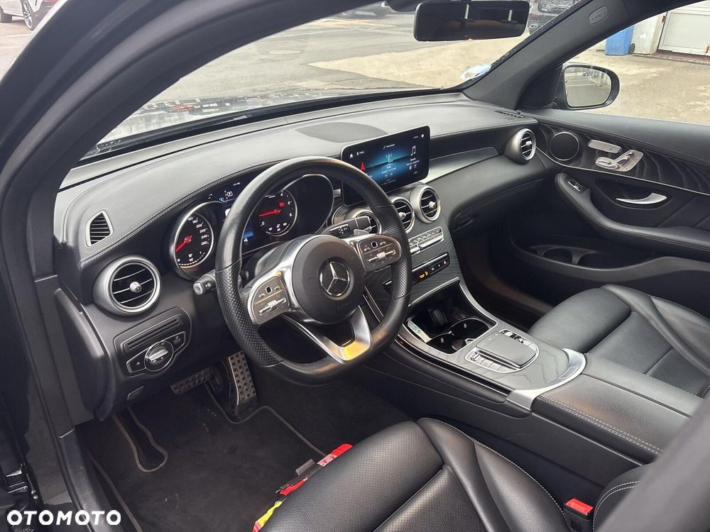 Mercedes-Benz GLC - 14