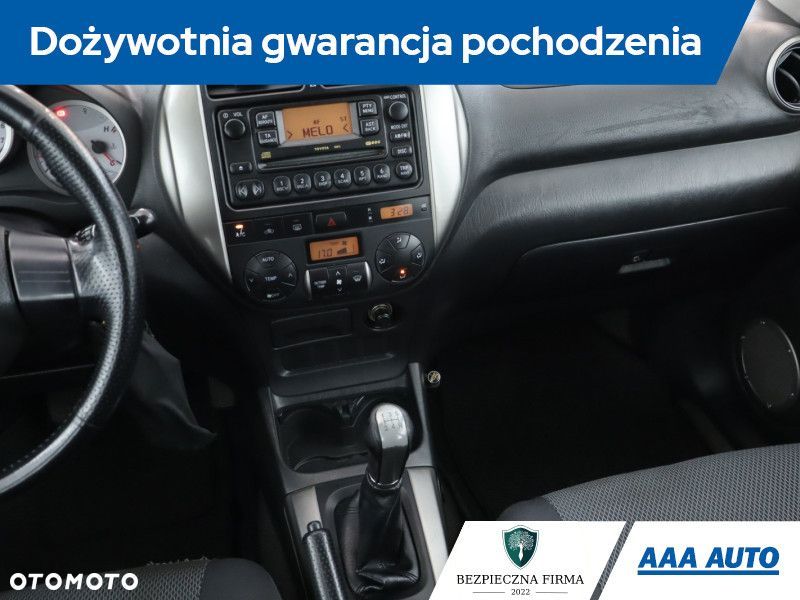 Toyota RAV4 - 10