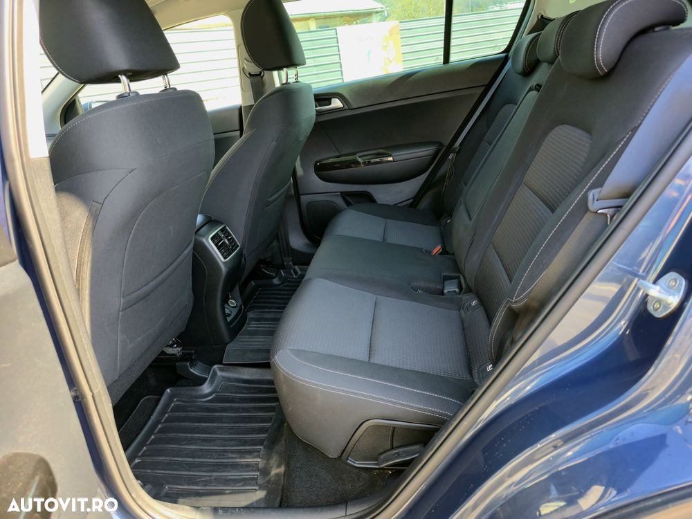 Kia Sportage 1.6 DSL MHEV 7DCT HP 4x2 Business Line - 8