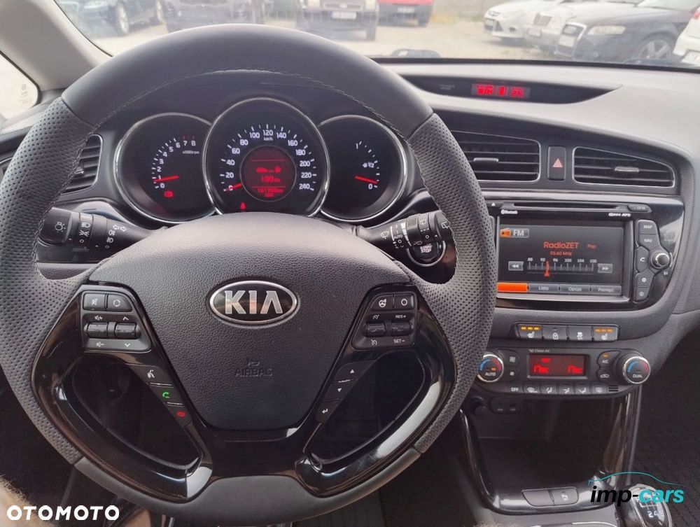 Kia Ceed - 7
