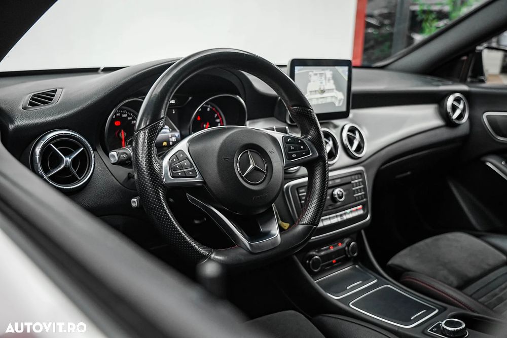 Mercedes-Benz CLA 180 7G-DCT AMG Line - 16