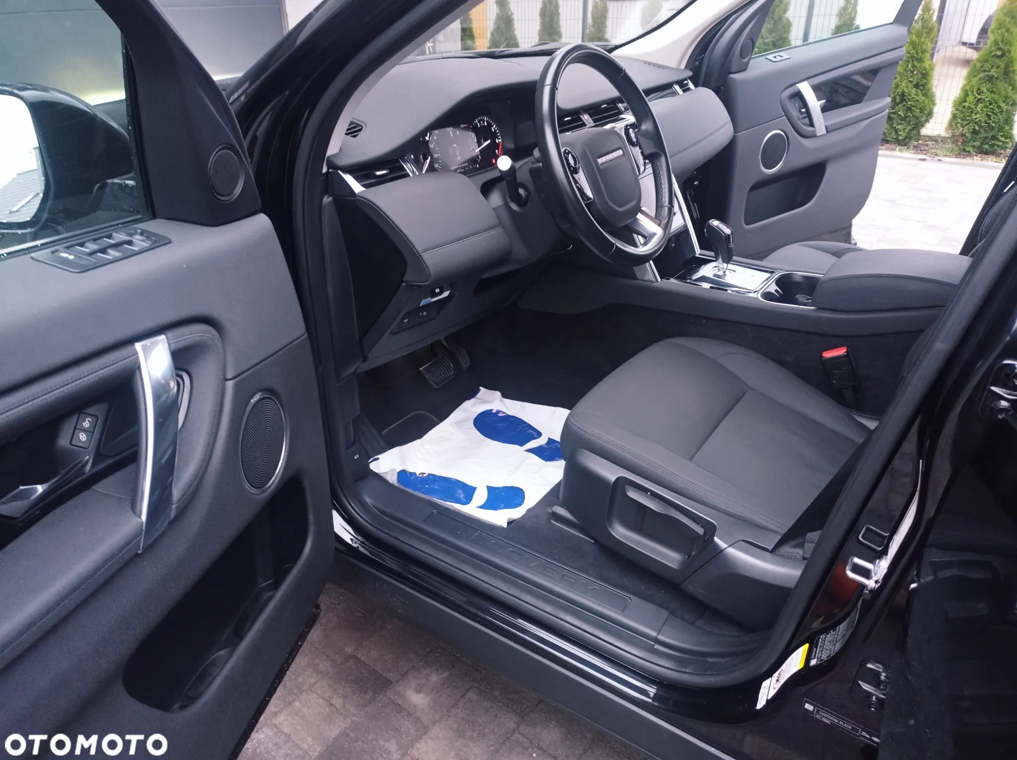 Land Rover Discovery Sport - 25