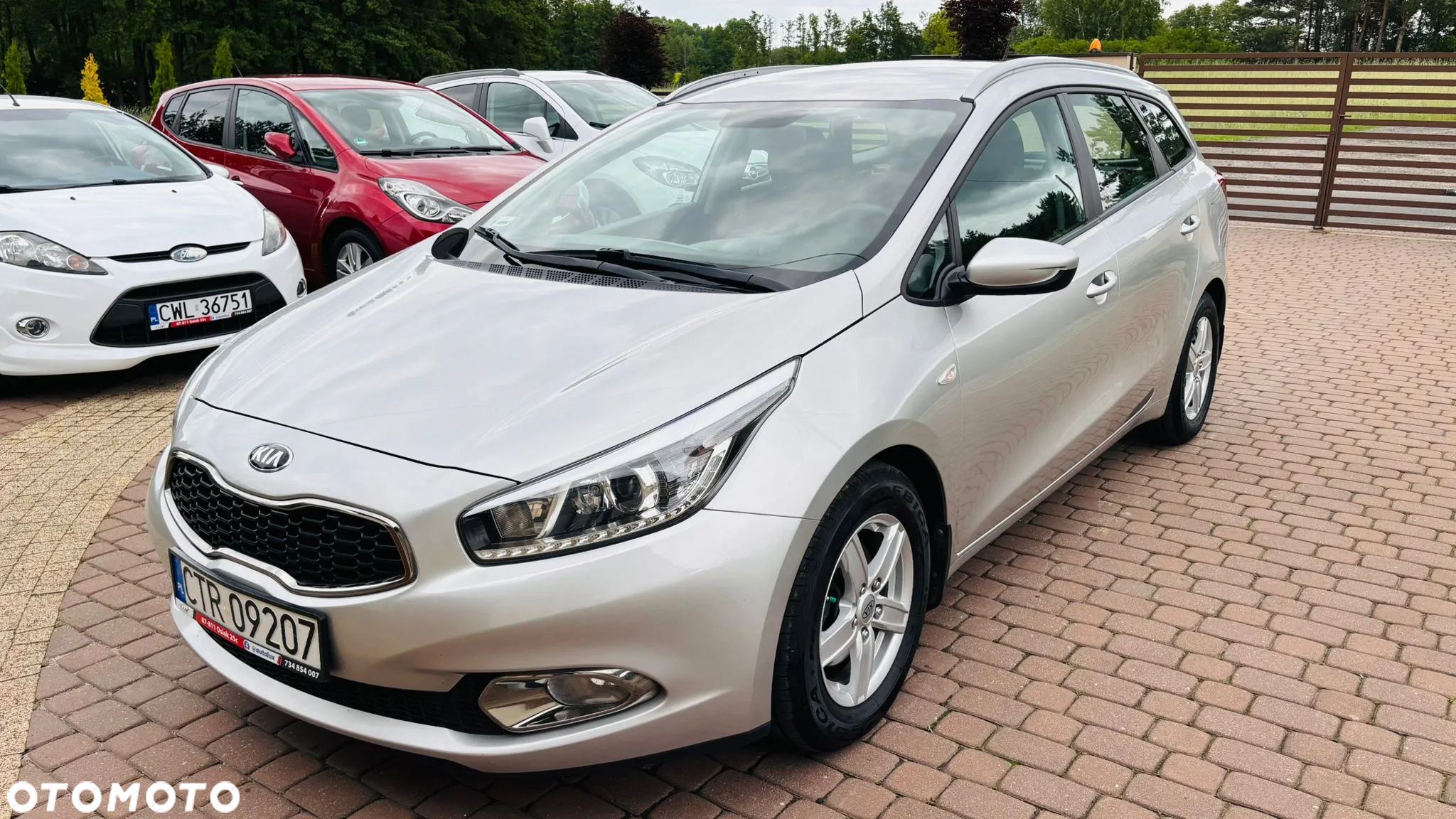 Kia Ceed - 4