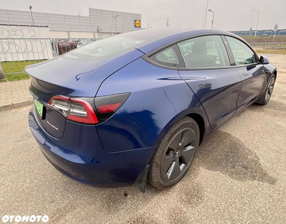 Tesla Model 3 Langstreckenbatterie Allradantrieb Dual Motor - 7