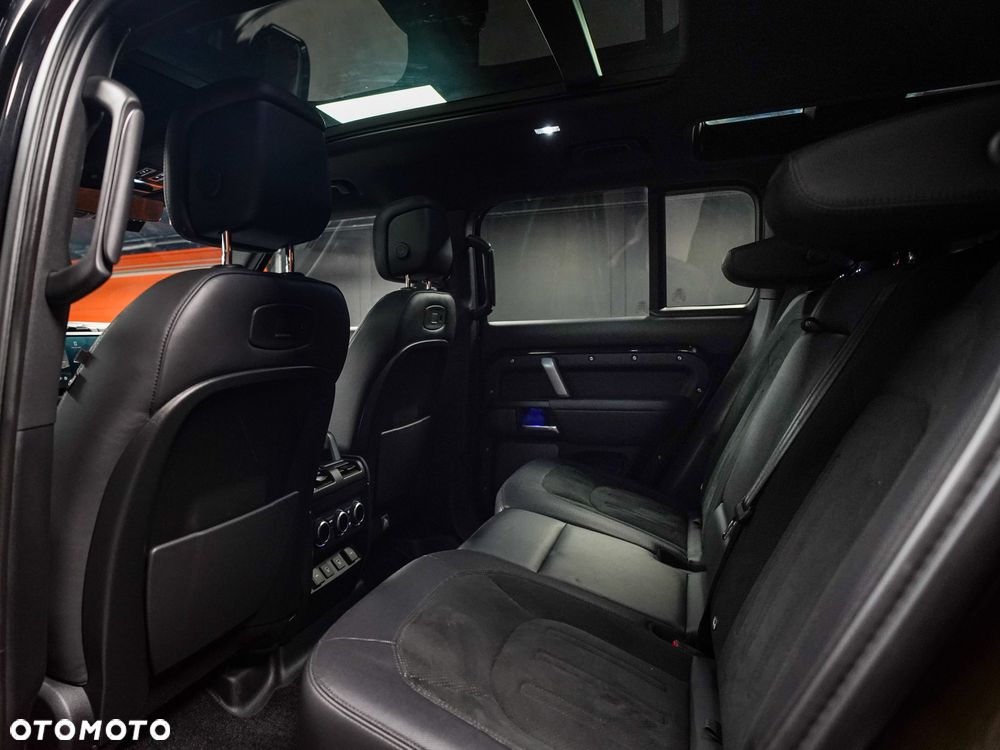 Land Rover Defender 5.0 P525 V8 - 31