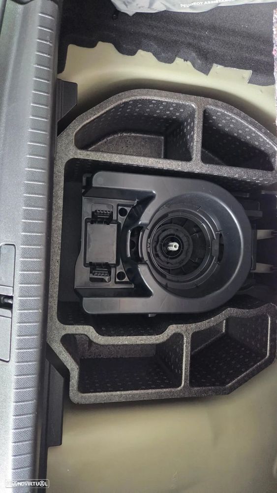 Peugeot 208 1.2 PureTech Allure Pack - 40