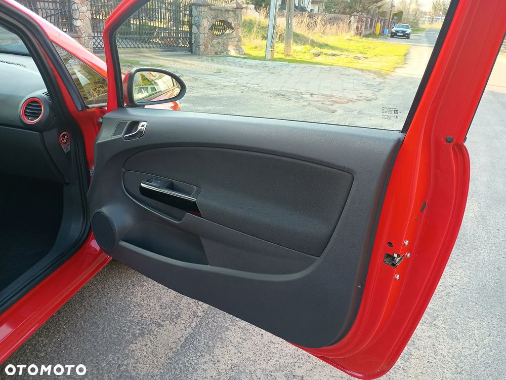 Opel Corsa 1.4 16V Sport - 14