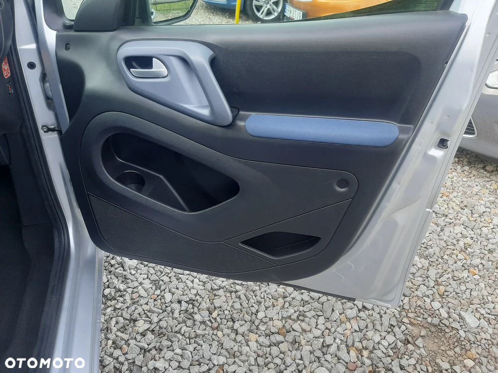 Citroën Berlingo e-HDi 90 FAP EGS6 Multispace Exclusive - 22
