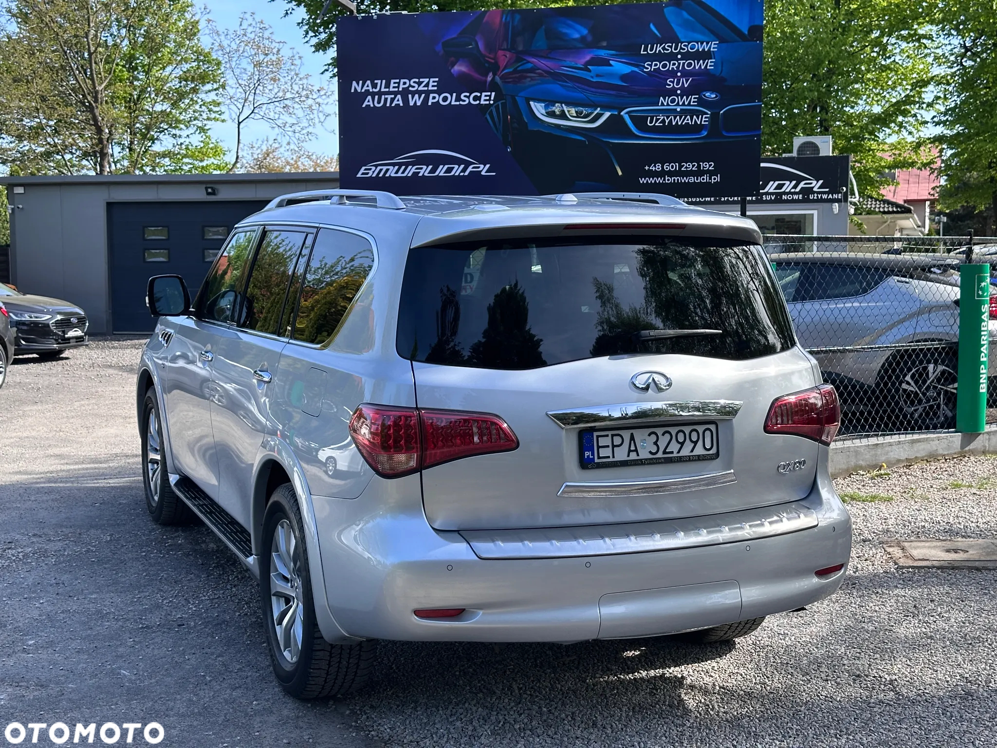 Infiniti QX80 - 6