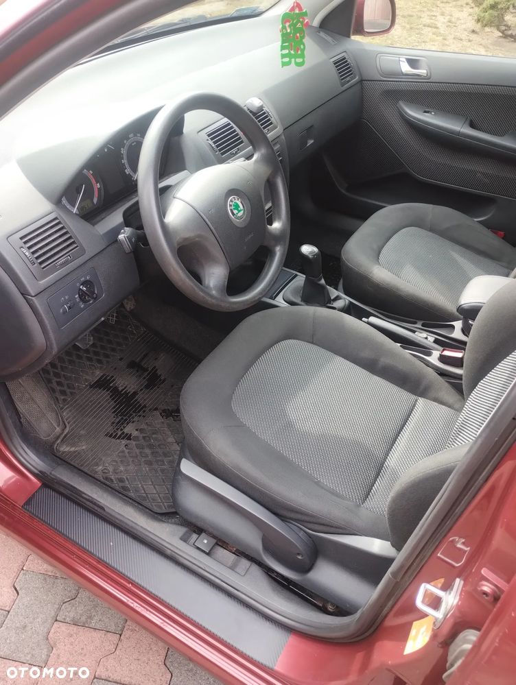 Skoda Fabia - 3