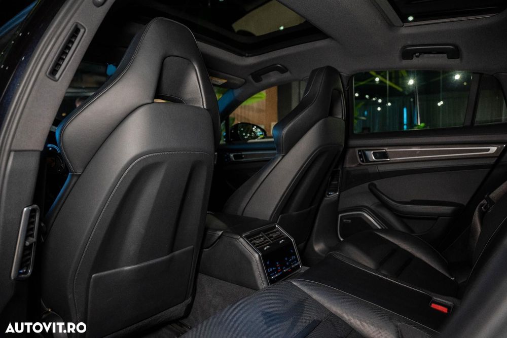 Porsche Panamera - 29