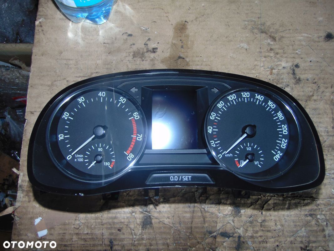 LICZNIK ZEGARY FABIA III 1.2 6V0920740C EUROPA - 1