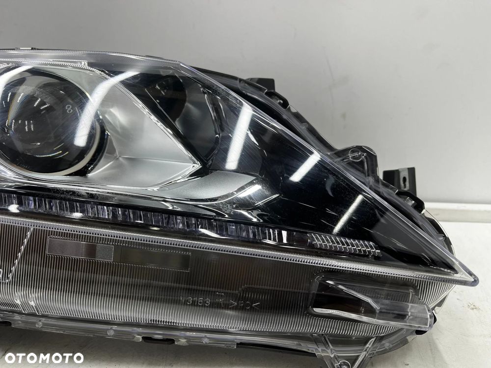 Lampa reflektor Mitsubishi Eclipse Cross 17-20r. PRAWA przednia LED + soczewka Europa 9 pin prawy pr - 7
