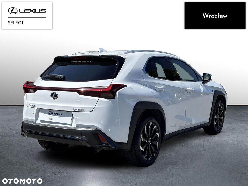 Lexus UX - 6