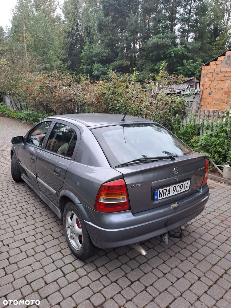 Opel Astra - 2