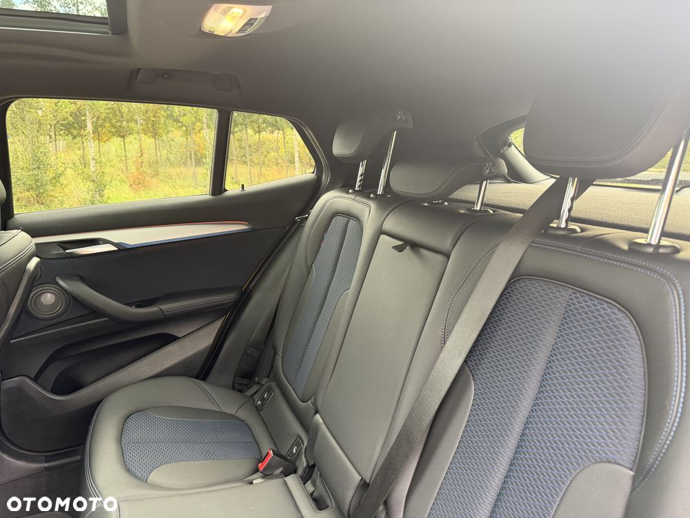 BMW X2 sDrive18i - 18