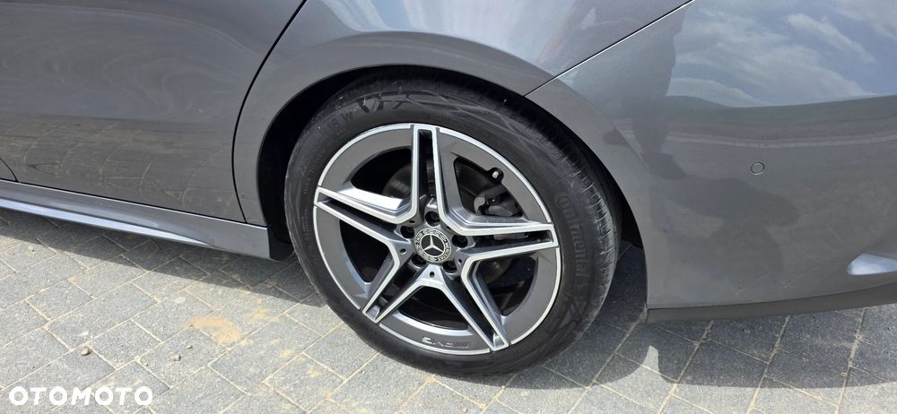 Mercedes-Benz CLA 200 d 8G-DCT AMG Line - 32