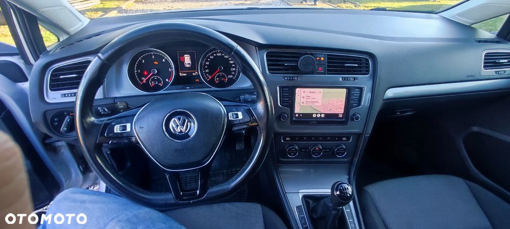 Volkswagen Golf 1.6 TDI Comfortline - 9