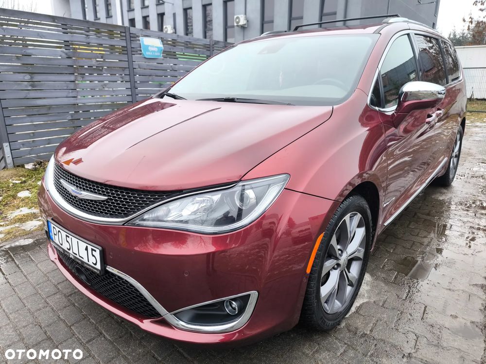 Chrysler Pacifica - 3