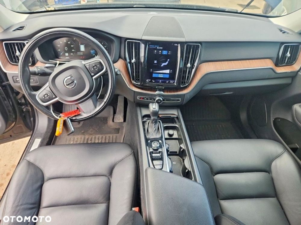 Volvo XC 60 - 8