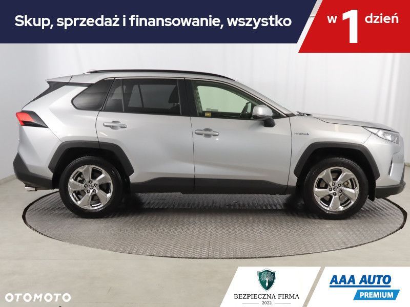 Toyota RAV4 - 7