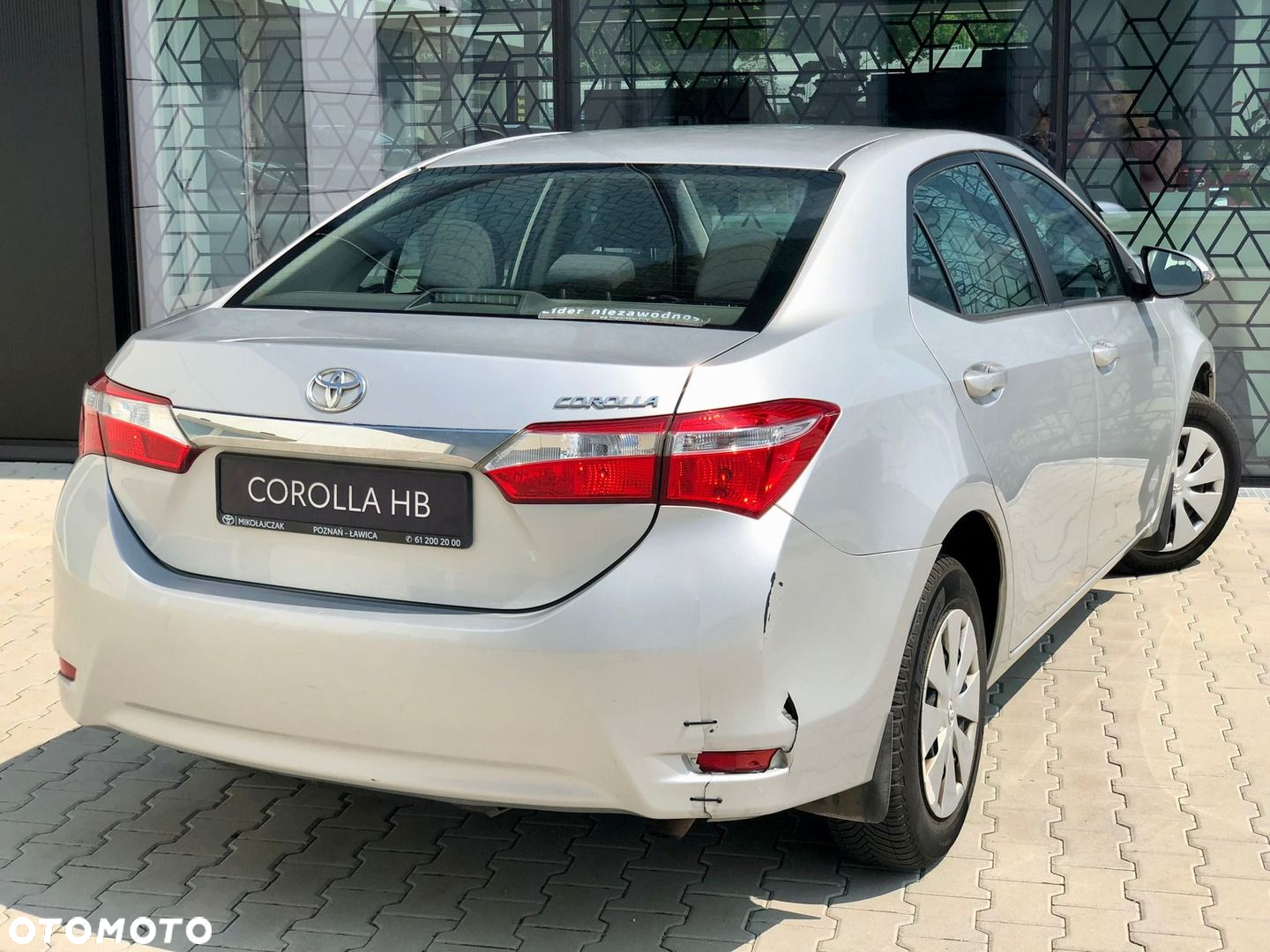 Toyota Corolla - 12