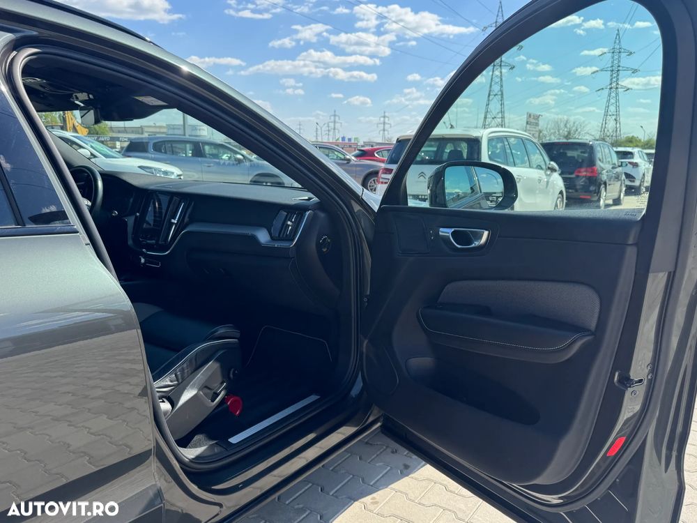 Volvo XC 60 B4 D Geartronic RDesign - 28