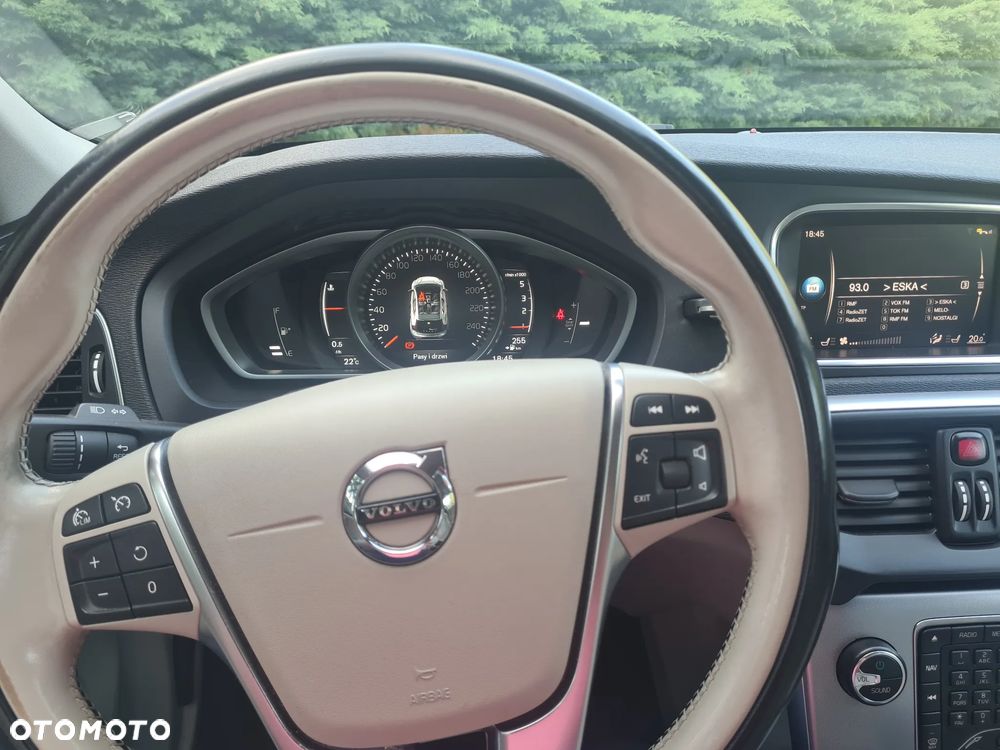 Volvo V40 D3 Inscription - 12