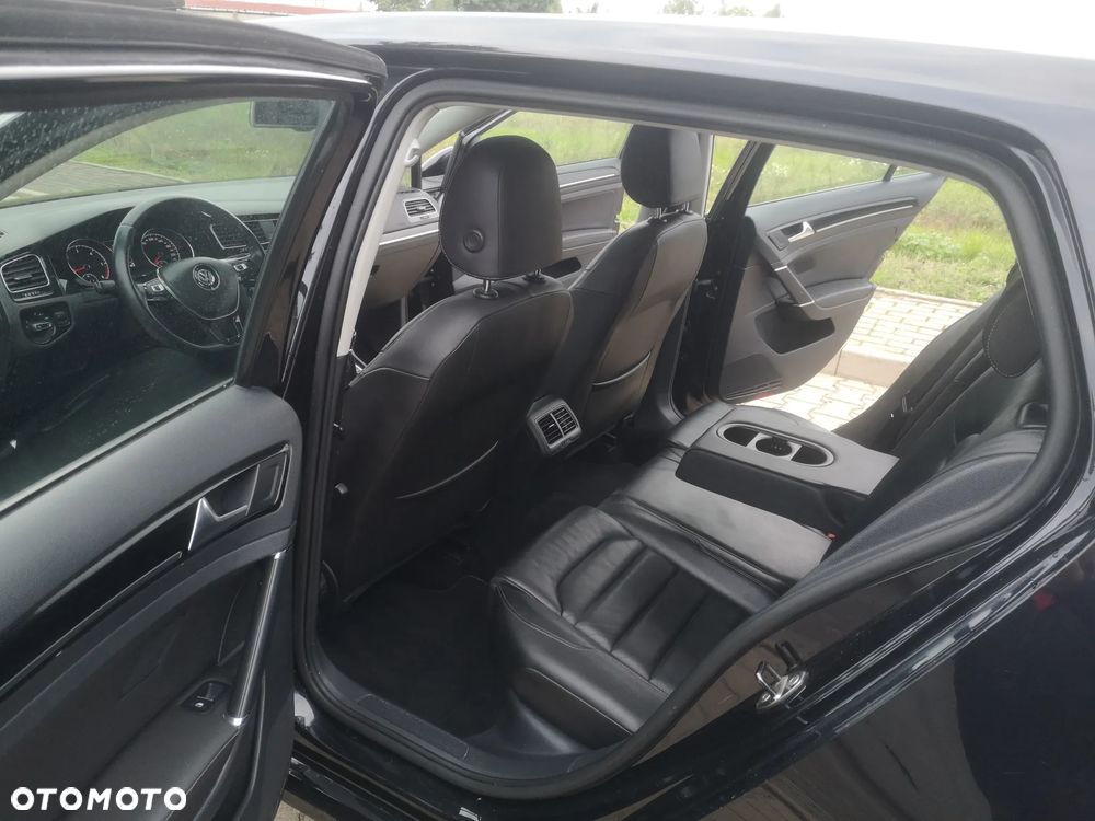 Volkswagen Golf 1.6 TDI DPF Highline - 7
