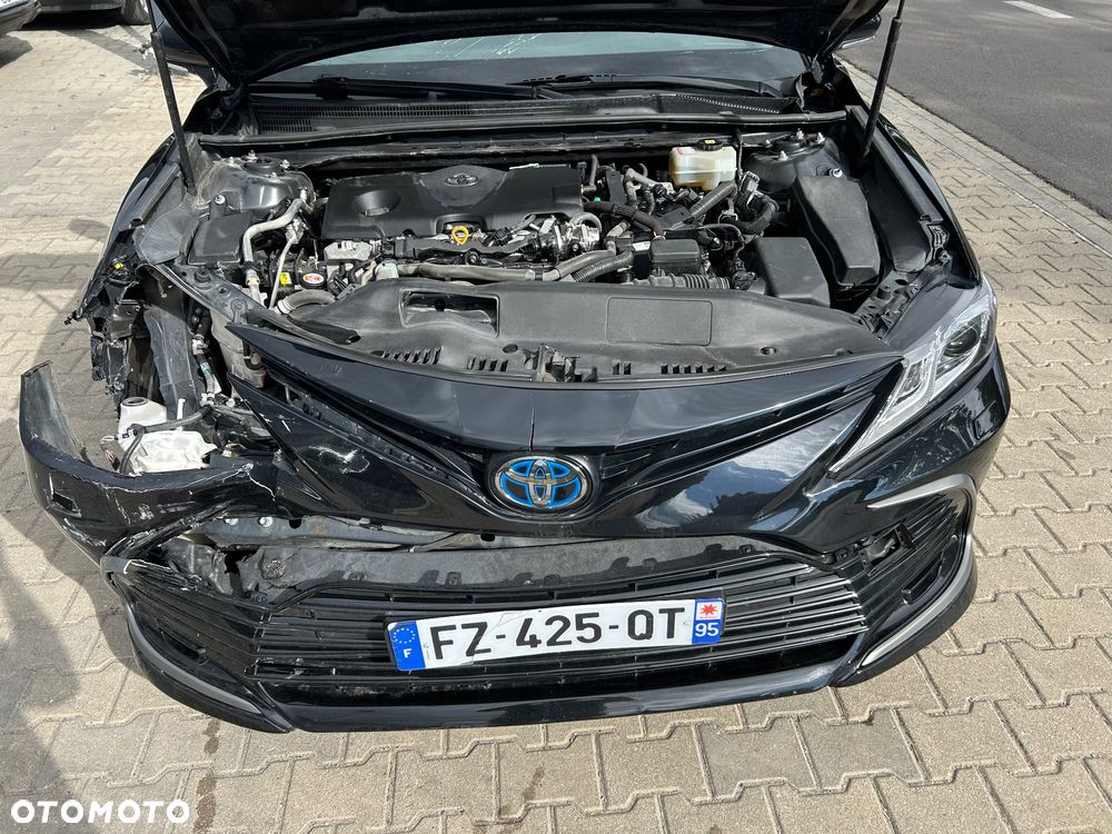 Toyota Camry - 10