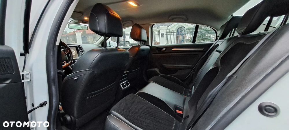 Renault Megane 1.5 Blue dCi Intens - 15