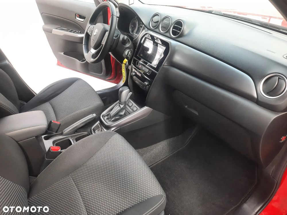 Suzuki Vitara 1.0 Boosterjet Premium 2WD - 16