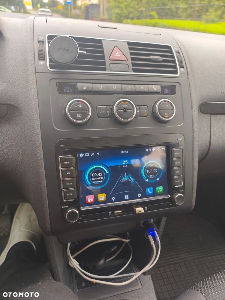 Volkswagen Touran 2.0 TDI DPF Comfortline DSG - 20