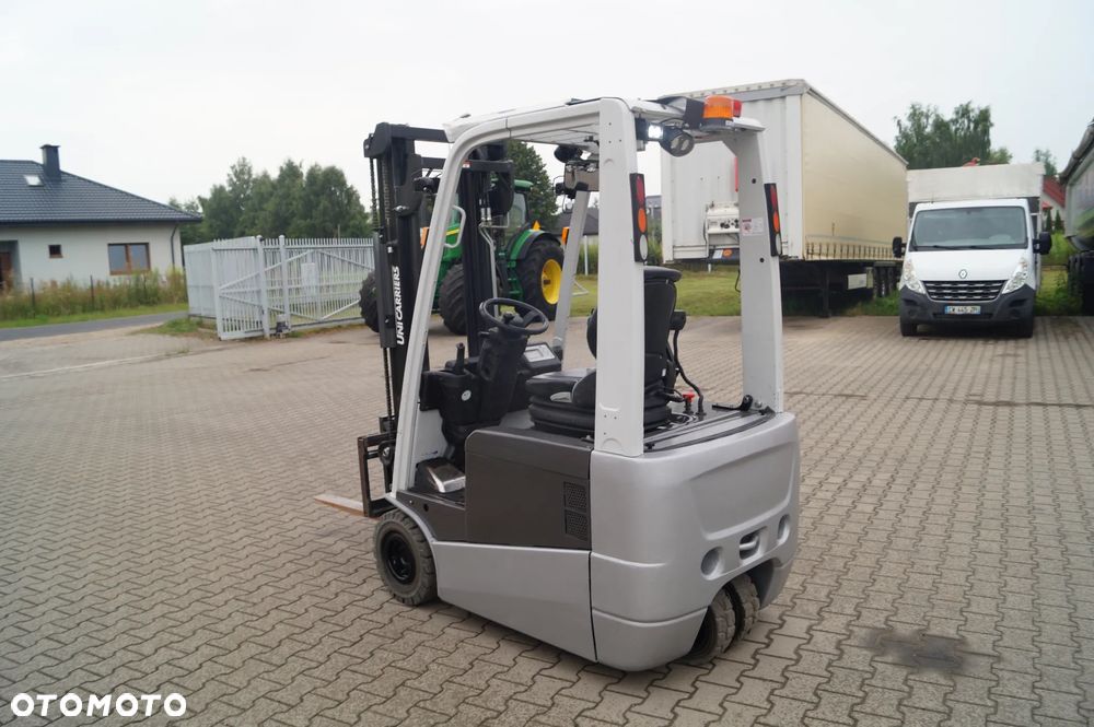 Nissan Wózek Widłowy  Elektryk 3-kołowy - 7