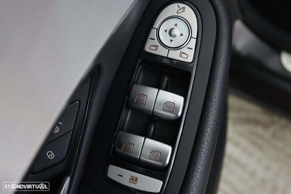 Mercedes-Benz GLC 300 - 17