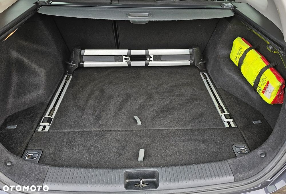 Kia Ceed 1.6 CRDi 128 Platinum Edition - 14