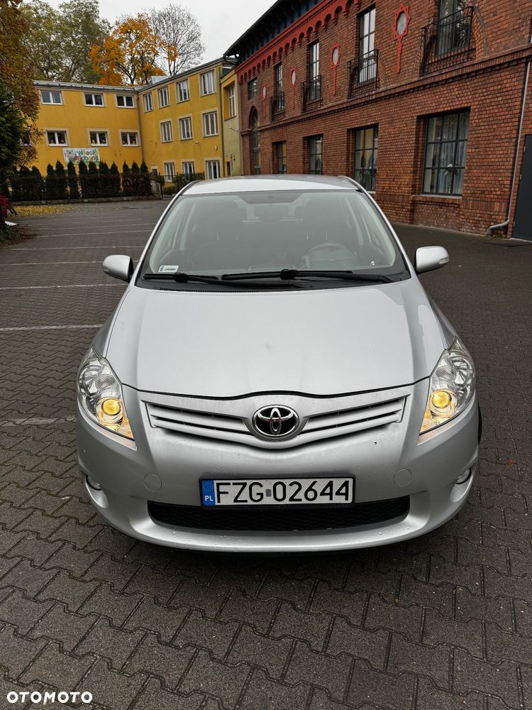 Toyota Auris 1.6 2010 - 1