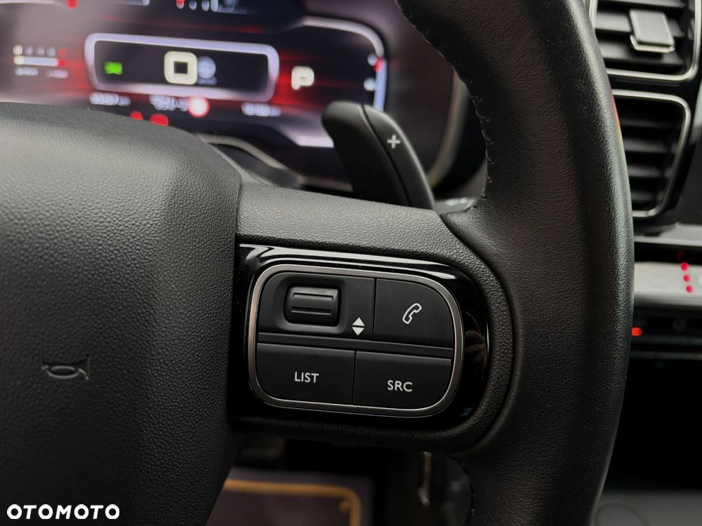 Citroën C5 Aircross 1.6 PureTech Live EAT8 - 24