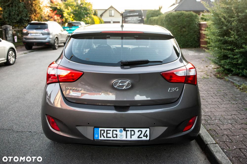 Hyundai i30 1.4 Comfort - 13
