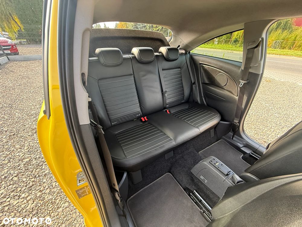 Opel Corsa 1.6 T OPC - 23