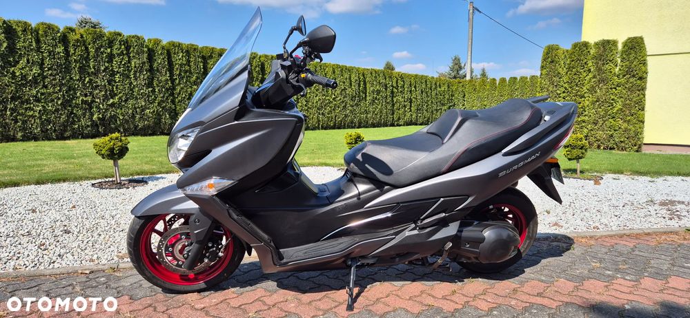 Suzuki Burgman - 3