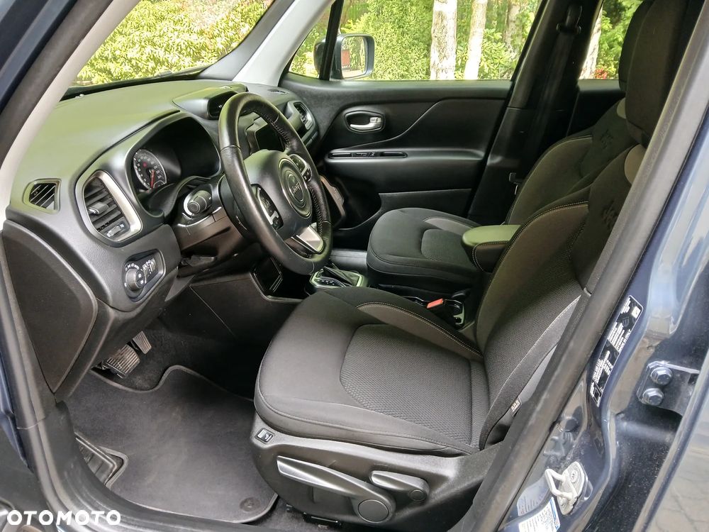 Jeep Renegade 1.5 T4 mHEV Upland FWD S&S DCT - 8
