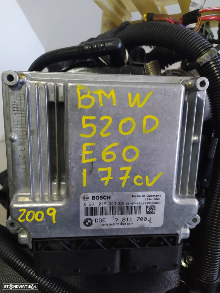 centralina BMW 520D 177cv 320d E87 E90 2009 N47D20A /  DDE 7 811 700-01 / 0 281 015 043 - 1