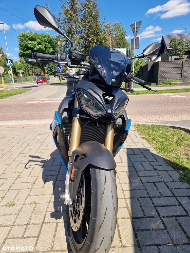 BMW S - 3