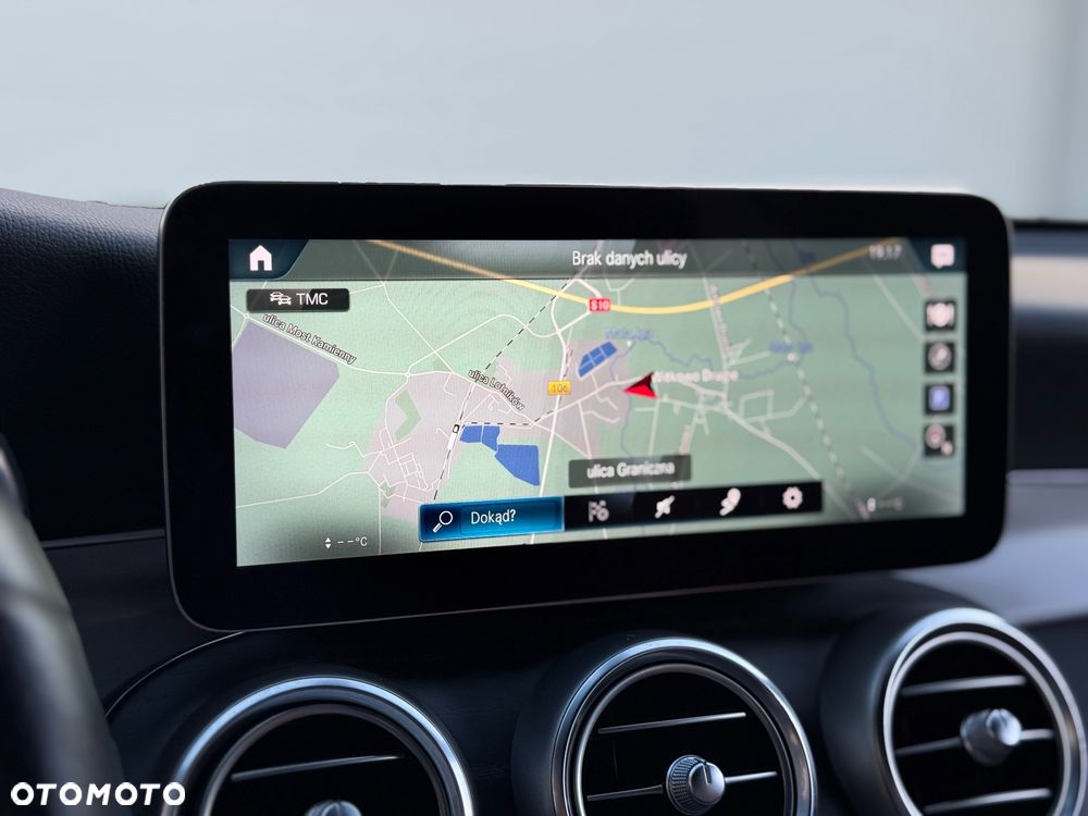 Mercedes-Benz GLC 250 4Matic 9G-TRONIC AMG Line - 13