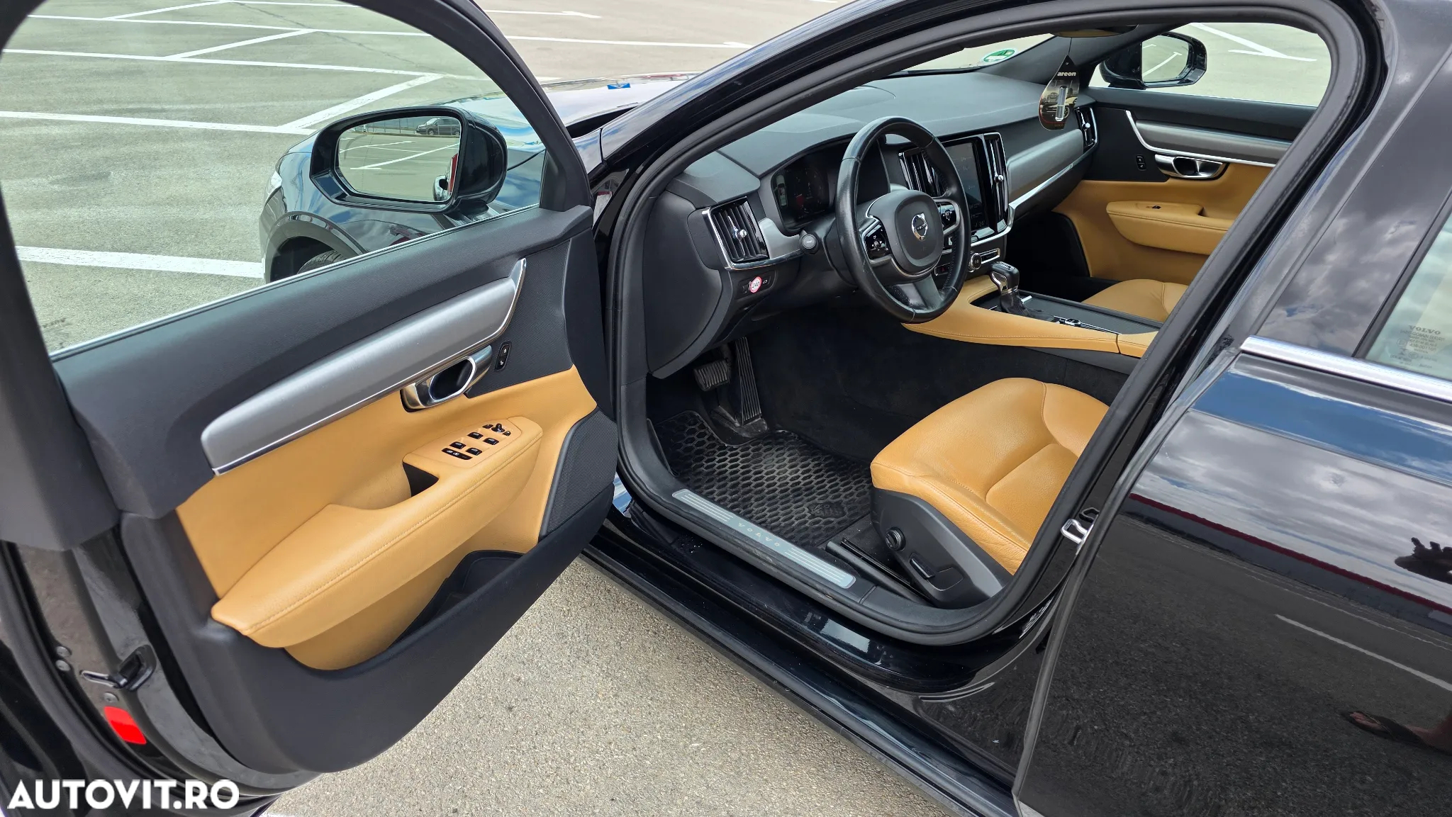 Volvo V90 D4 Geartronic Momentum Pro - 16