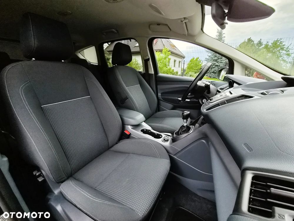 Ford C-MAX - 12