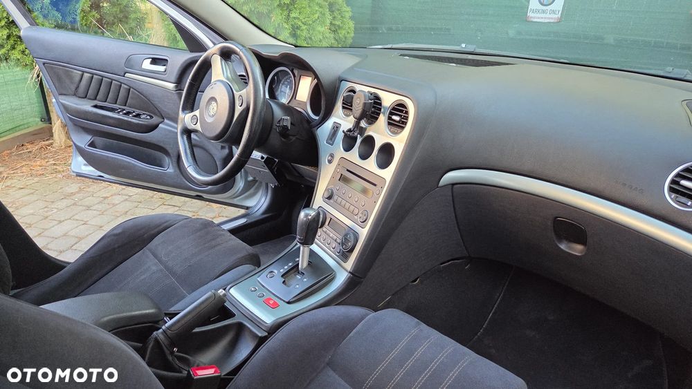 Alfa Romeo 159 1.9 JTDM 16V DPF Q-Tronic Elegante - 11